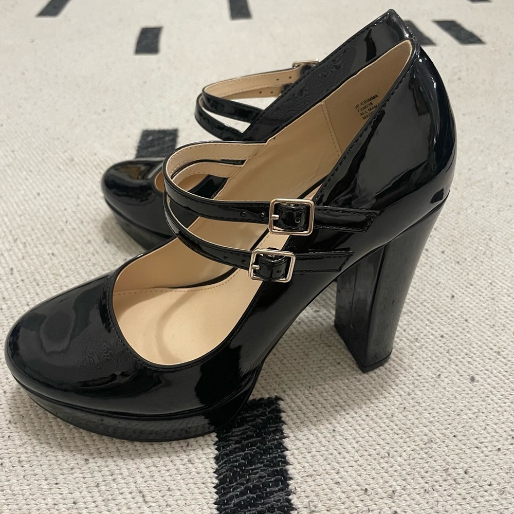 NWT Jessica Simpson Black 4" Platform Heels  HOT | Size 7.5